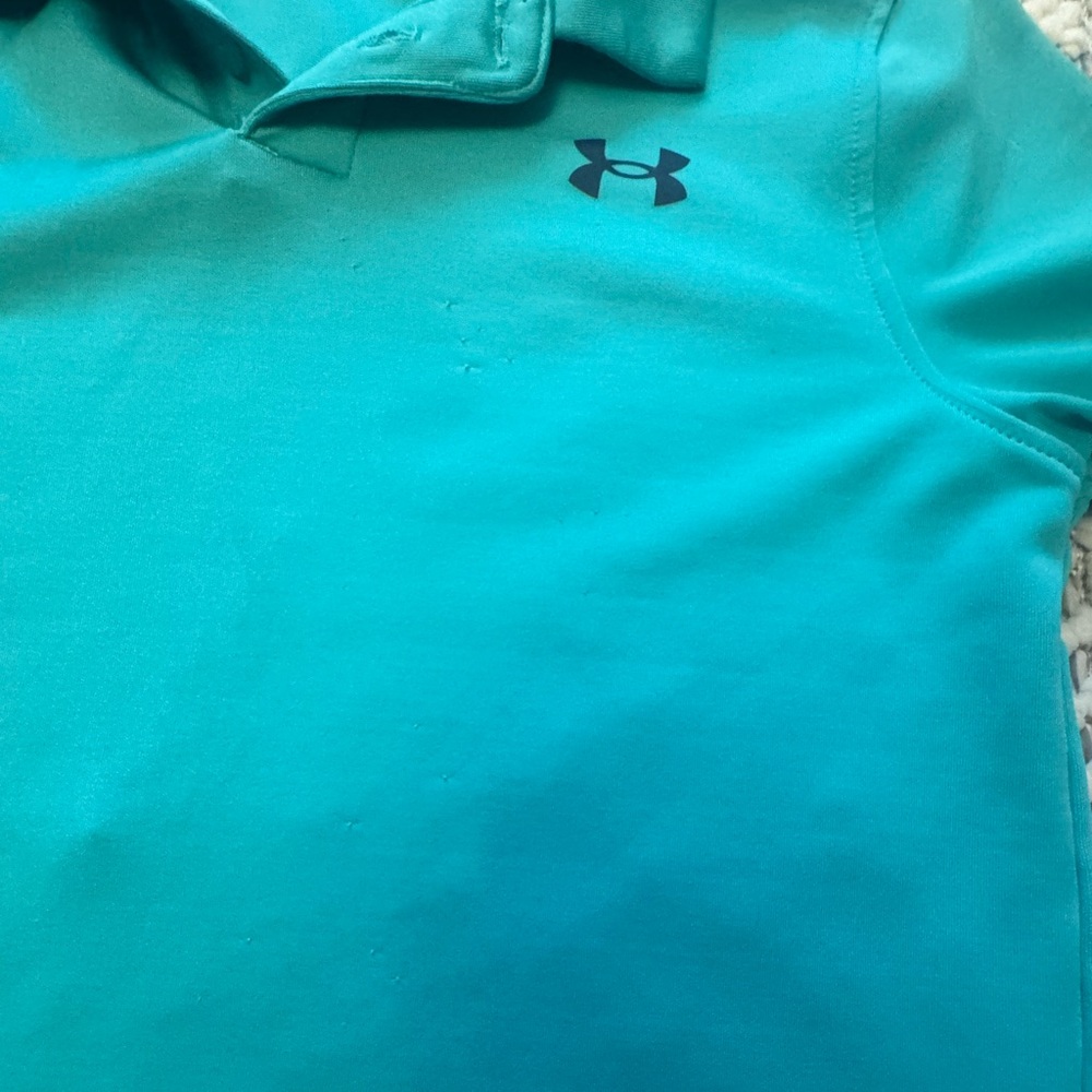 Under Armour boys size small dry fit golfing shirt - Picture 3 of 4